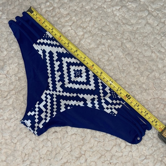 Women’s Two Piece Reversible Bikini Bathing Suit - Picture 7 of 8